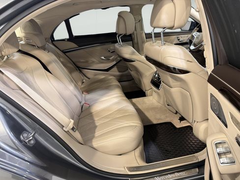 Used 2020 Mercedes-Benz S 560 Sedan image 12
