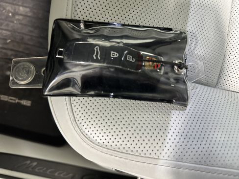 Used 2023 Porsche Macan GTS image 38