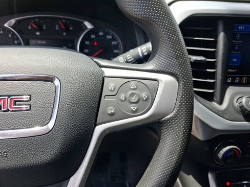 Used 2021 GMC Acadia SLE w/ Driver Convenience Package FWD image 19