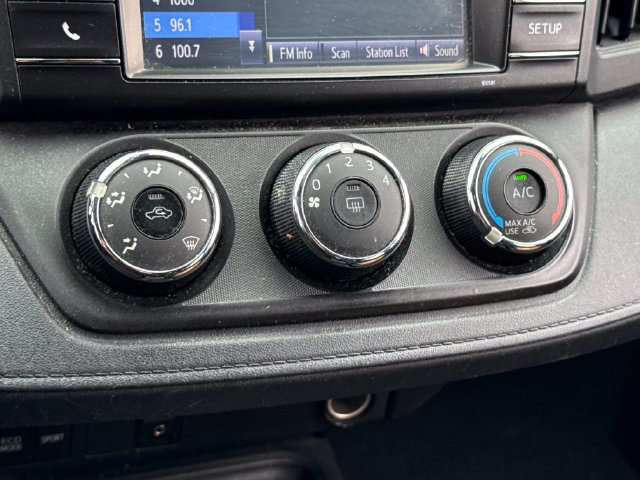 Used 2018 Toyota RAV4 LE w/ All Weather Liner Package AWD/4WD image 30