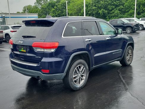 Used 2018 Jeep Grand Cherokee Limited AWD/4WD image 4