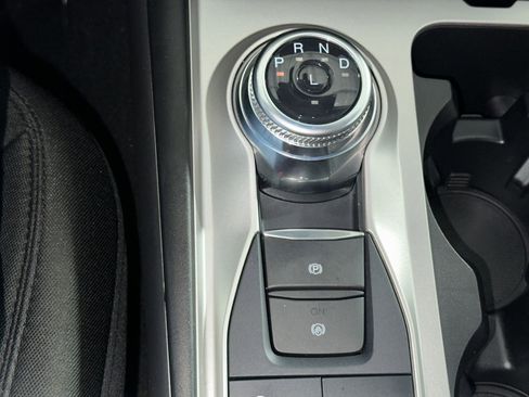 Used 2024 Ford Explorer XLT w/ Class IV Trailer Tow Package image 30