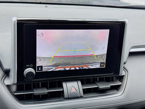 Used 2024 Toyota RAV4 LE image 10