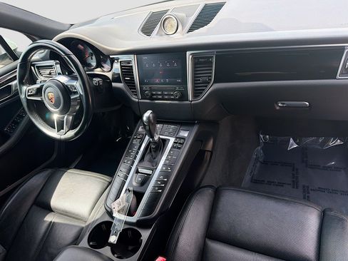 Used 2018 Porsche Macan S AWD/4WD image 33