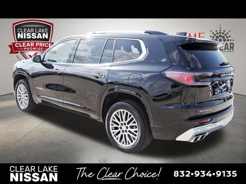 Used 2025 GMC Acadia Denali FWD image 5