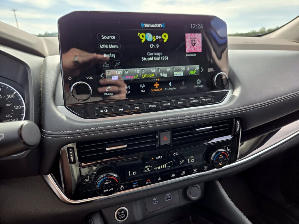 Certified 2023 Nissan Rogue SL w/ SL Premium Package AWD/4WD image 27