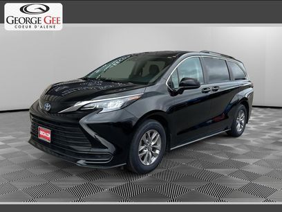 Used 2024 Toyota Sienna LE
