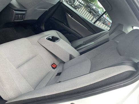 Certified 2025 Toyota Camry LE FWD image 10