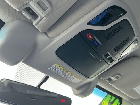 Used 2022 Subaru Outback Premium image 29