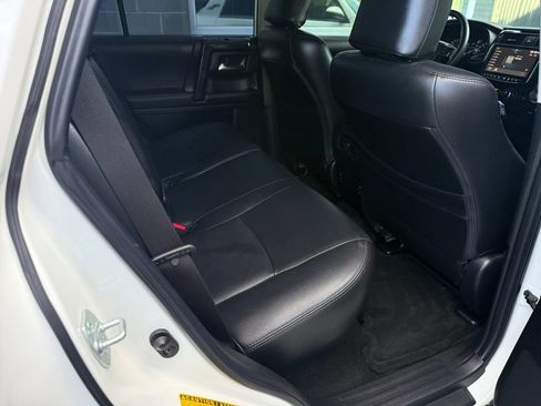 Used 2019 Toyota 4Runner TRD Off-Road AWD/4WD image 42