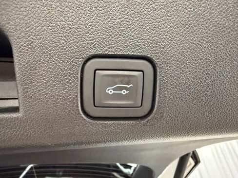 Used 2026 Buick Enclave Preferred AWD/4WD image 24