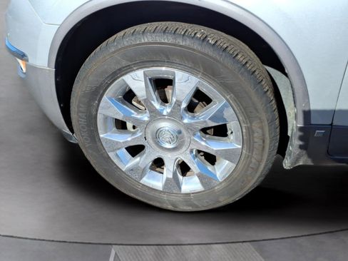 Used 2010 Buick Enclave CXL w/ Trailering Provision Package image 31