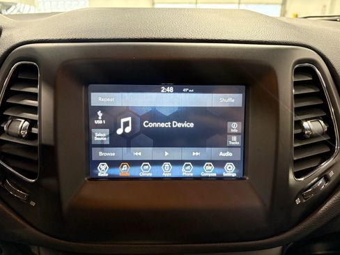 Used 2018 Jeep Compass Latitude w/ Popular Equipment Group image 20