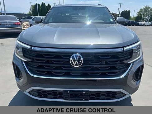 Used 2024 Volkswagen Atlas Cross Sport SE AWD/4WD image 8