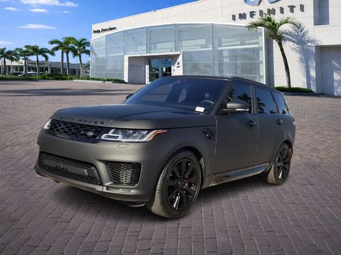 Used 2020 Land Rover Range Rover Sport HST image 3
