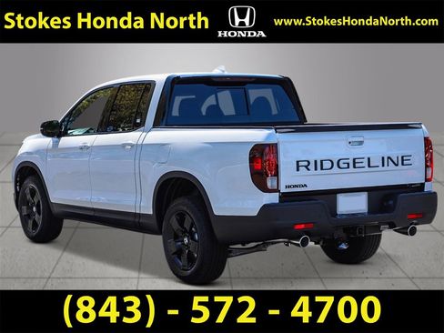 New 2026 Honda Ridgeline Black Edition image 2