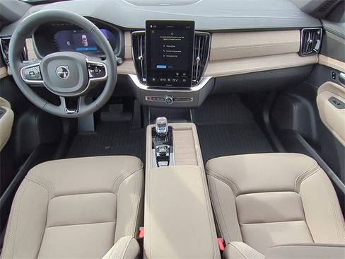 New 2026 Volvo XC90 B6 Plus image 18