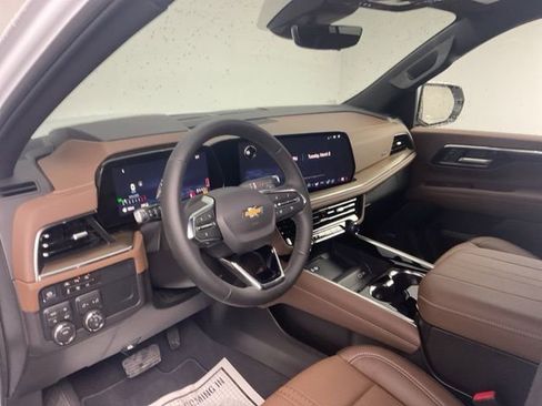 Certified 2026 Chevrolet Suburban High Country image 13