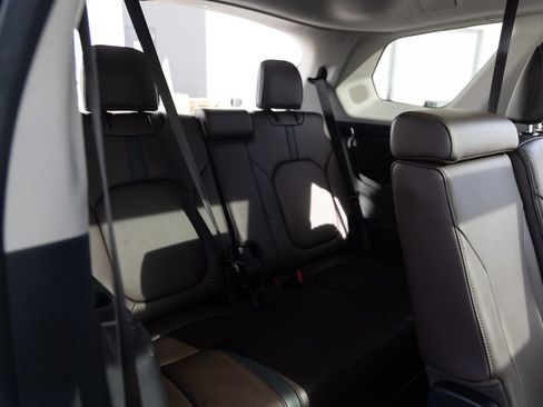 Used 2024 Honda Pilot Elite image 21