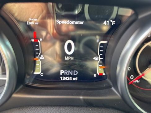 Used 2021 Jeep Wrangler Unlimited Rubicon w/ Trailer Tow Package image 34