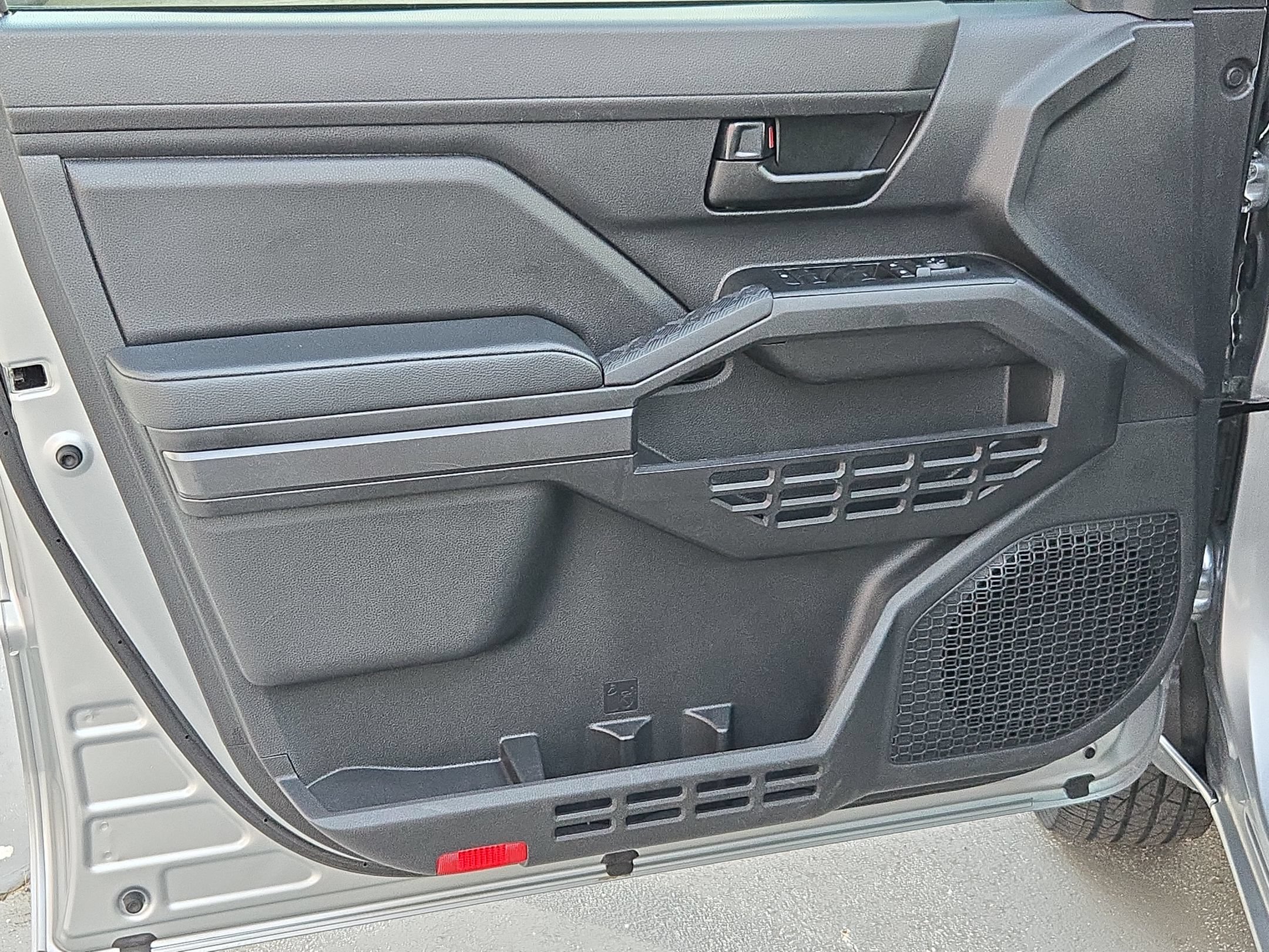 Used 2024 Toyota Tacoma SR5 RWD image 19