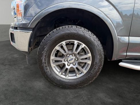Used 2020 Ford F150 Lariat w/ Trailer Tow Package AWD/4WD image 4