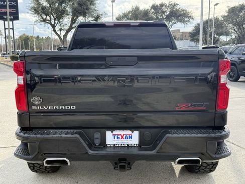 Used 2019 Chevrolet Silverado 1500 Custom Trail Boss w/ Custom Convenience Package image 6