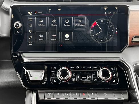 Used 2025 GMC Sierra 3500 Denali Ultimate image 28