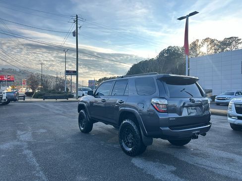 Used 2021 Toyota 4Runner Venture w/ Moonroof Package image 5