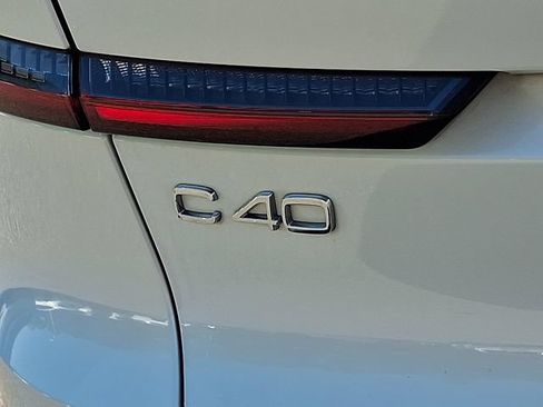 Used 2023 Volvo C40 Recharge Core AWD/4WD image 36
