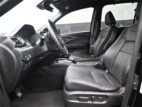 Used 2022 Honda Pilot Black Edition image 12