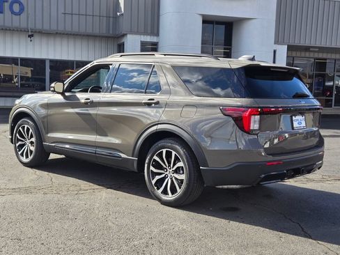 New 2026 Ford Explorer ST-Line RWD image 4