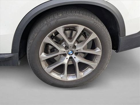 Used 2021 BMW X5 sDrive40i w/ Premium Package image 23
