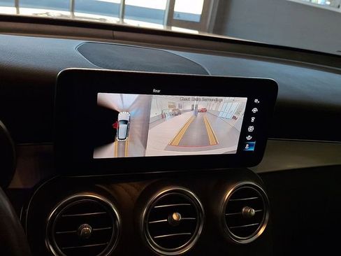 Used 2022 Mercedes-Benz GLC 300 4MATIC image 17