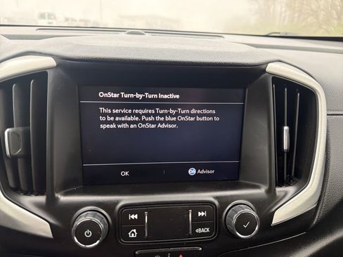 Used 2022 GMC Terrain SLT image 17