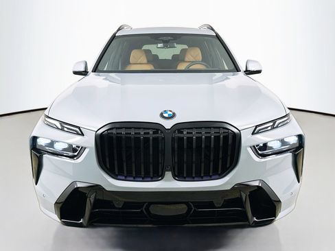 New 2027 BMW X7 xDrive40i w/ Executive Package AWD/4WD image 2