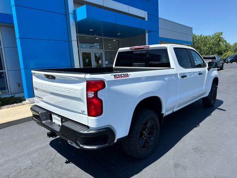 Used 2026 Chevrolet Silverado 1500 LT Trail Boss w/ LT Trail Boss Premium Package AWD/4WD image 7