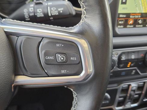 Used 2022 Jeep Wrangler Unlimited Sahara w/ Cold Weather Group AWD/4WD image 29