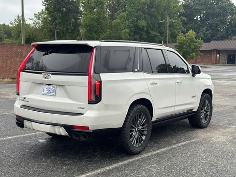 Used 2023 Cadillac Escalade V AWD/4WD image 4