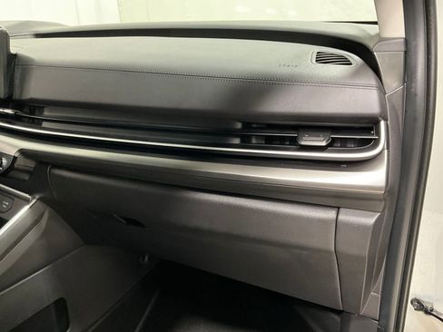 Used 2026 Kia Carnival SX Prestige FWD image 16