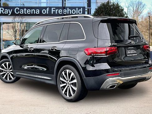 Certified 2022 Mercedes-Benz GLB 250 4MATIC image 12