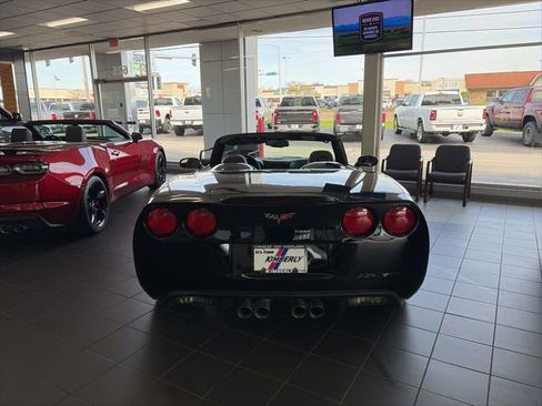 Used 2013 Chevrolet Corvette Grand Sport w/ 3LT Preferred Equipment Group RWD image 3