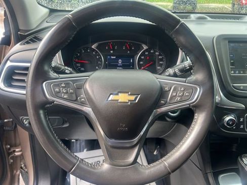 Used 2019 Chevrolet Equinox LT w/ Driver Convenience Package FWD image 24