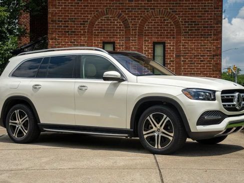 Used 2020 Mercedes-Benz GLS 450 4MATIC image 3