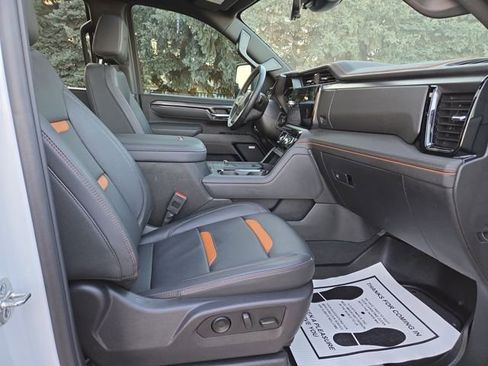 Used 2025 GMC Sierra 3500 AT4 w/ AT4 Premium Plus Package image 39