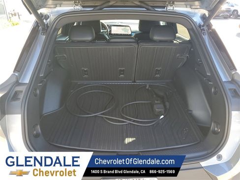 New 2026 Chevrolet Equinox EV LT w/ LPO, Blackout Package image 8