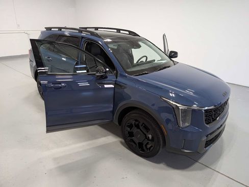 Certified 2025 Kia Sorento X-Line EX AWD/4WD image 16
