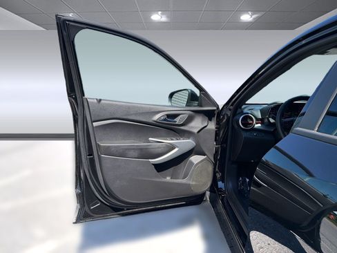 Used 2024 Chevrolet Trax RS w/ Driver Confidence Package FWD image 19