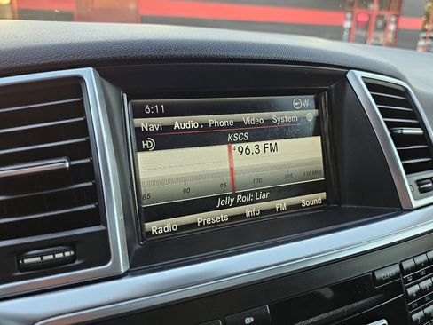 Used 2013 Mercedes-Benz ML 350 4MATIC w/ Premium 1 Pkg image 35