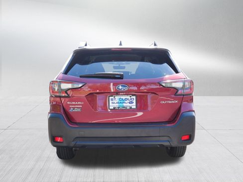 Used 2025 Subaru Outback Premium AWD/4WD image 6